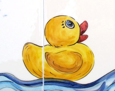 Quietsche-Enten im Wasser - Detail aus der Fliesenmalerei