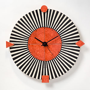 moderne Uhr im Streifendesign - Fliesenmalerei von Annelie Somborn
